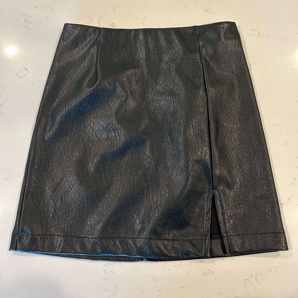 Wild Fable Black Leather Skirt, Women’s 00